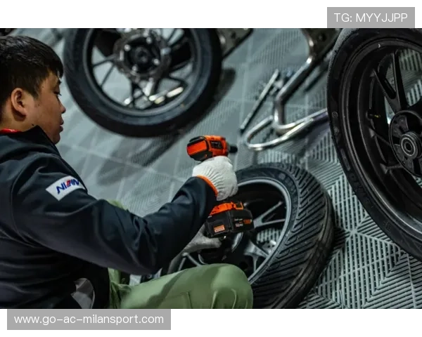 唐纳森保持长拉练习，耐力稳步提升